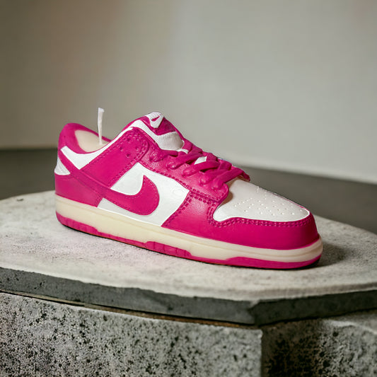 Dunk Candle-Low Pink/White